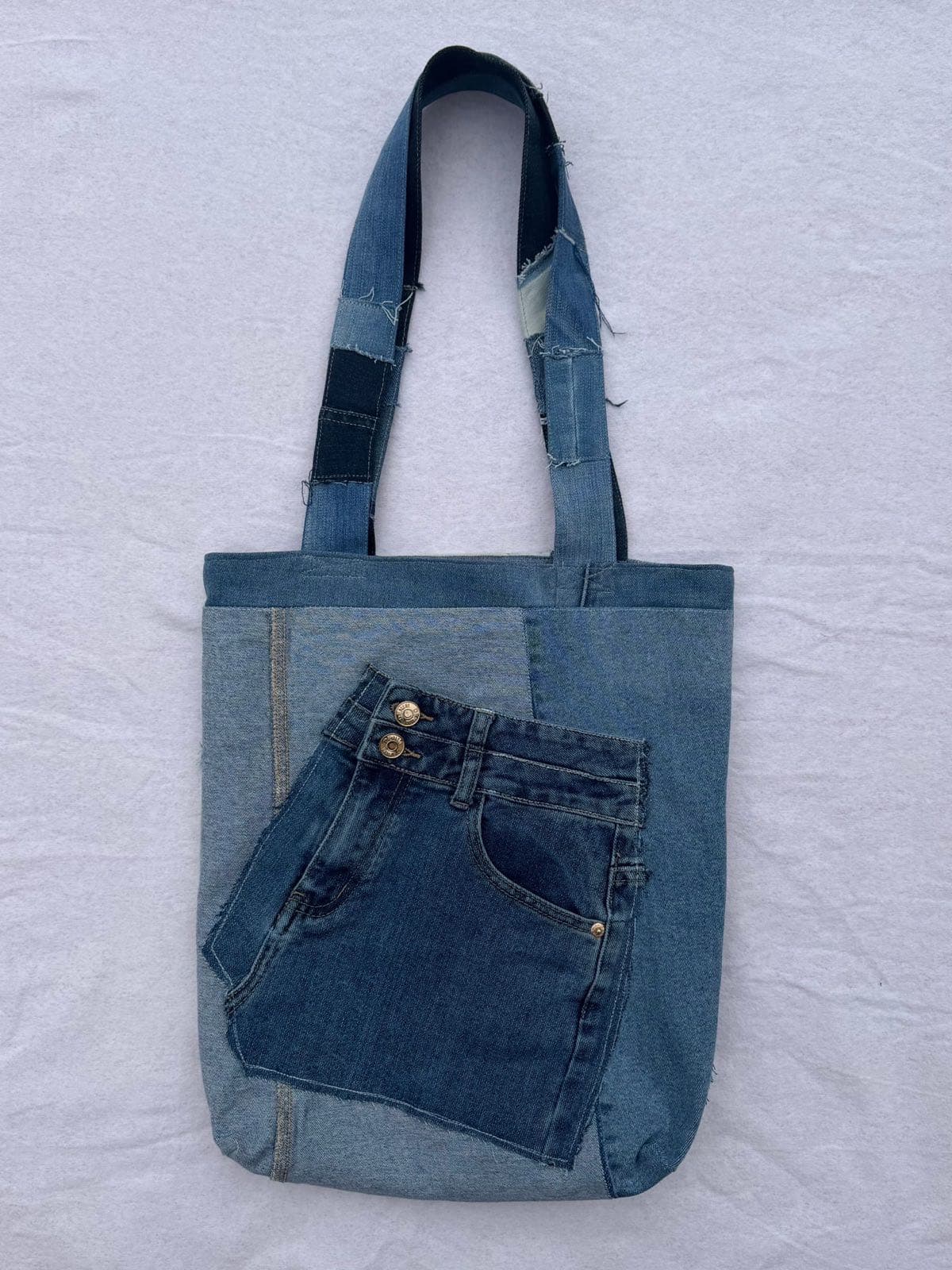 TB-001/030, photo 2 sur 4