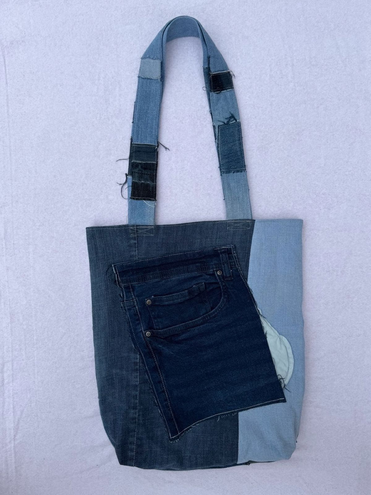 Sac en jean recyclé TB-014/030, dos avec la poche avant