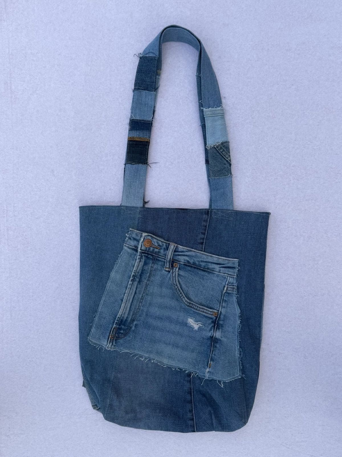 Sac en jean recyclé TB-024/030, dos avec la poche avant